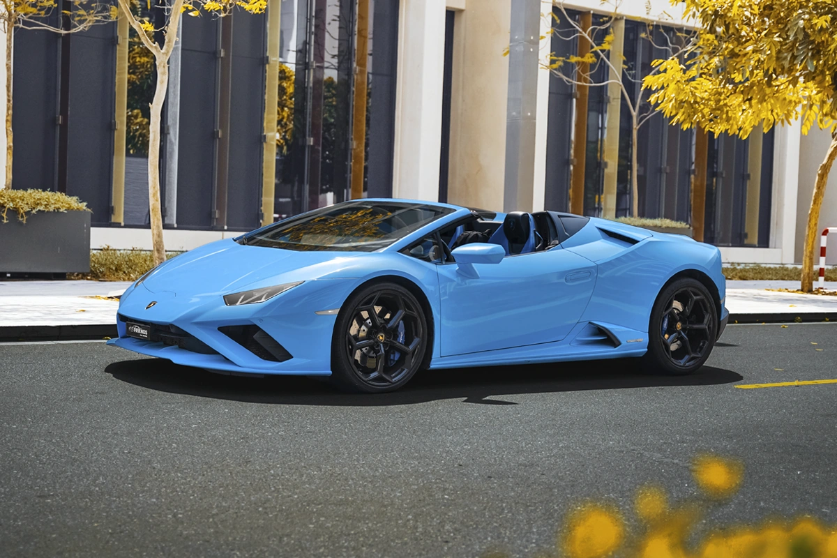 Alquile un Lamborghini Huracán Evo Spyder 2023 en Dubái, image size:1200x800