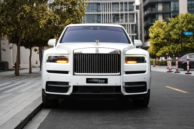 Rent Rolls Royce Cullinan in Dubai